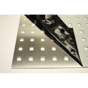 Ébauche en tôle perforée d'aluminium