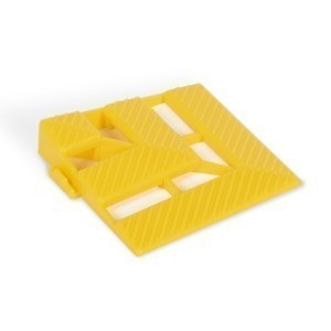 Raccord pour tapis de poste de travail